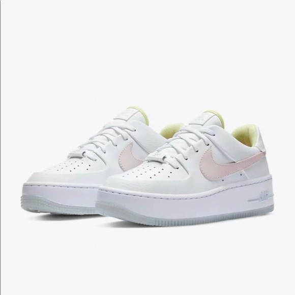 Nike Air Force 1 Sage Low - Picture 2 of 3